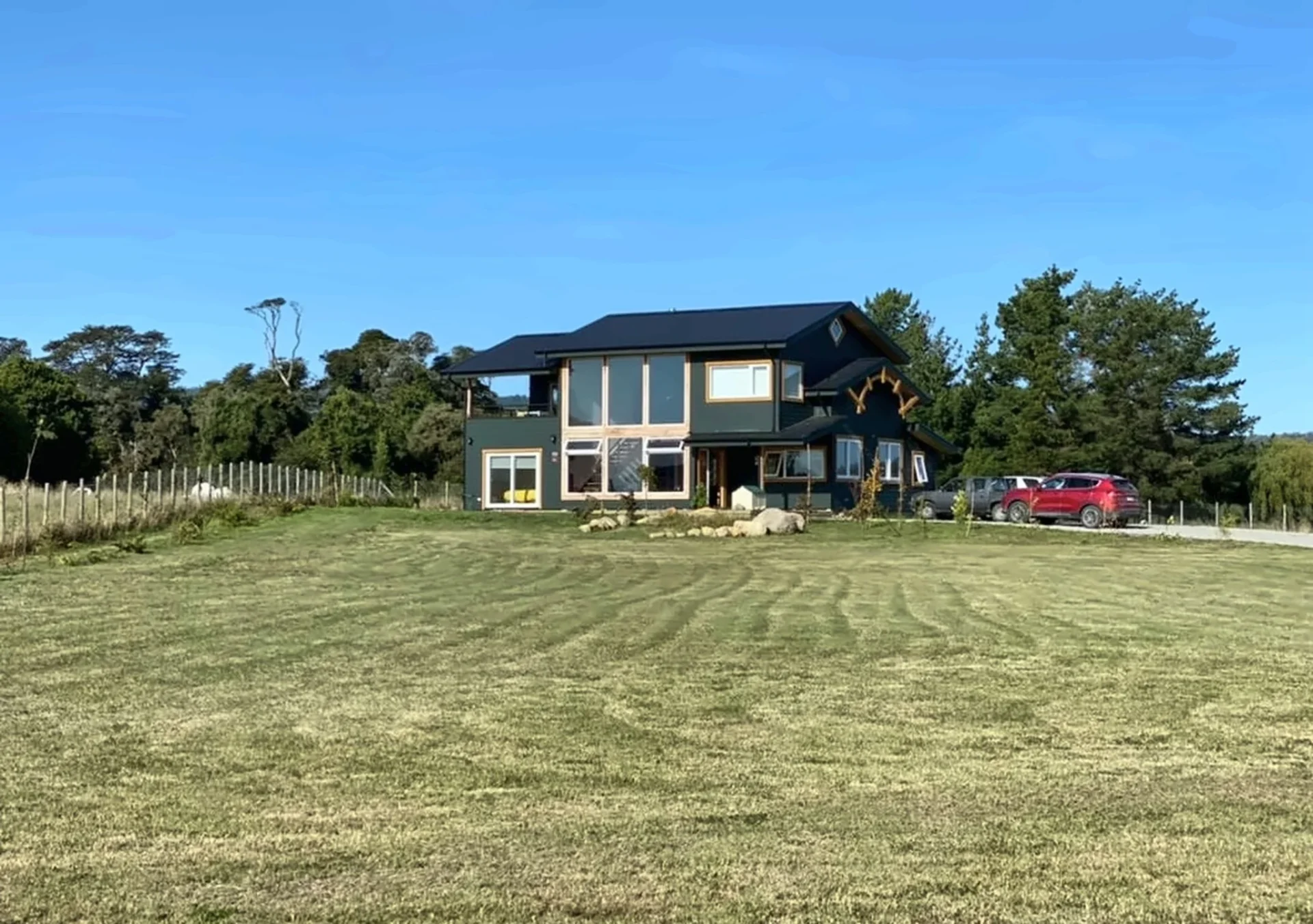 Casa Vaquero en Río Pescado Puerto Varas con vista al Lago Llanquihue y volcán Calbuco