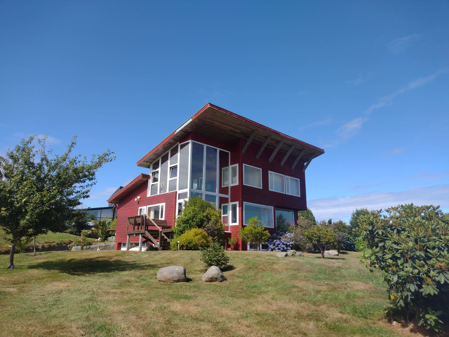 Casa Mirador en Puerto Varas con vista al Lago Llanquihue y volcanes